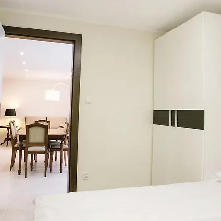 Apartment Przy Parku Lesnym - Polanicaapartamenty *